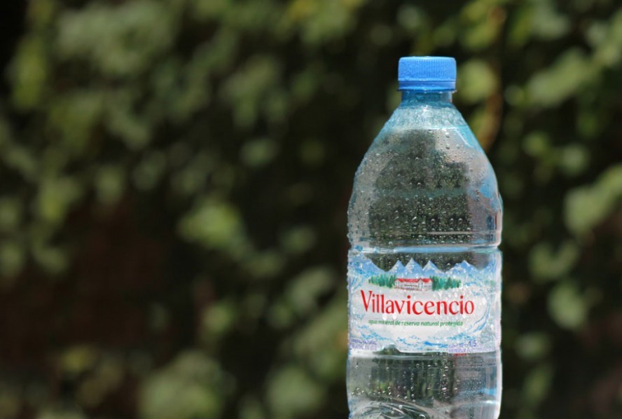 imagen de agua villavicencio botella grande